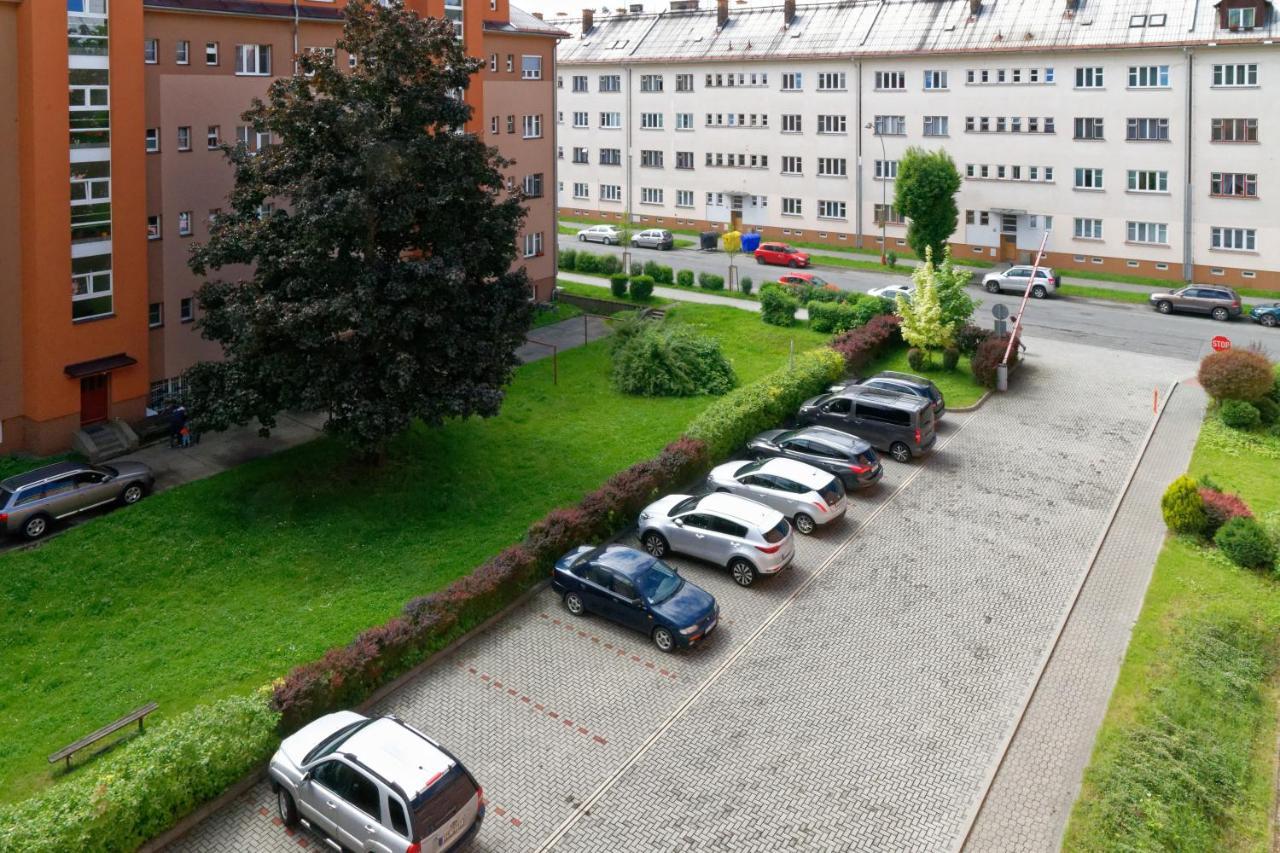 Hotel Kamu Garni Vsetin Exterior photo